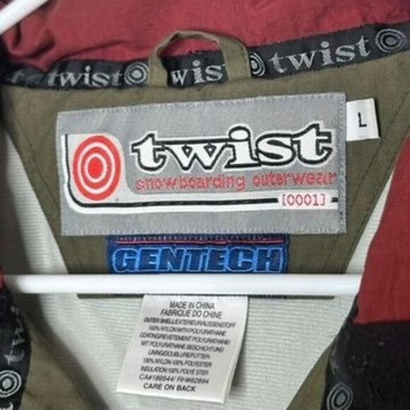 Twist Snowboarding Jacket Mens L Green Red Gorpcore Utility Performance Winter - Picture 3 of 10